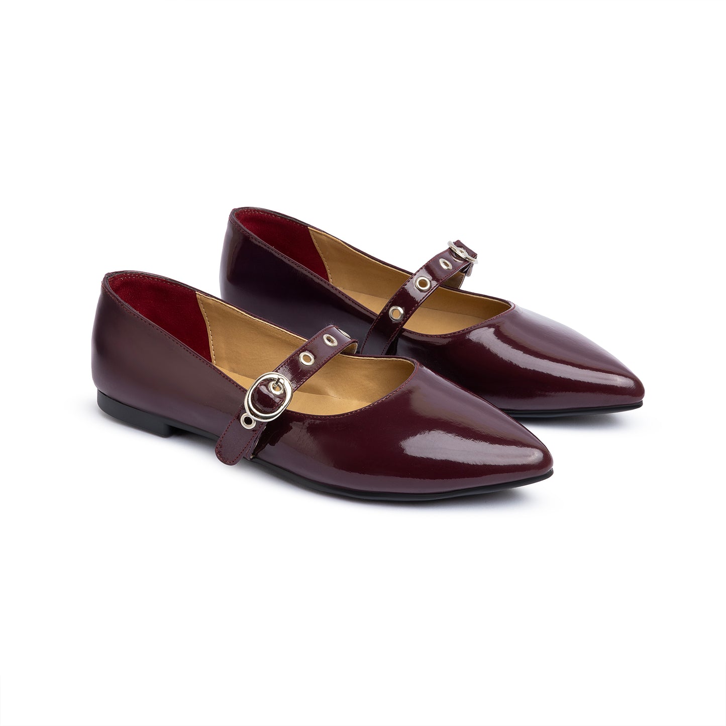 Single Grommet Strap Pointy Ballerina Vernis In Burgundy