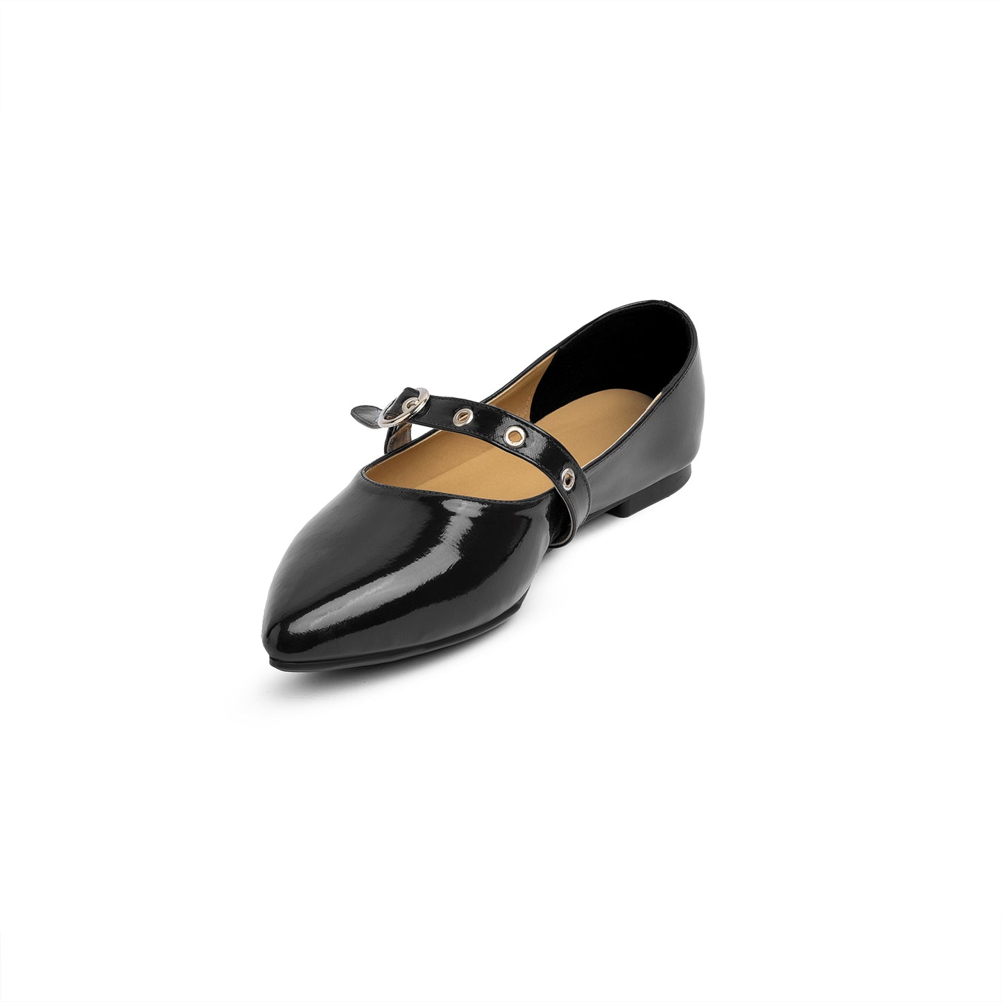 Single Grommet Strap Pointy Ballerina Vernis In Black