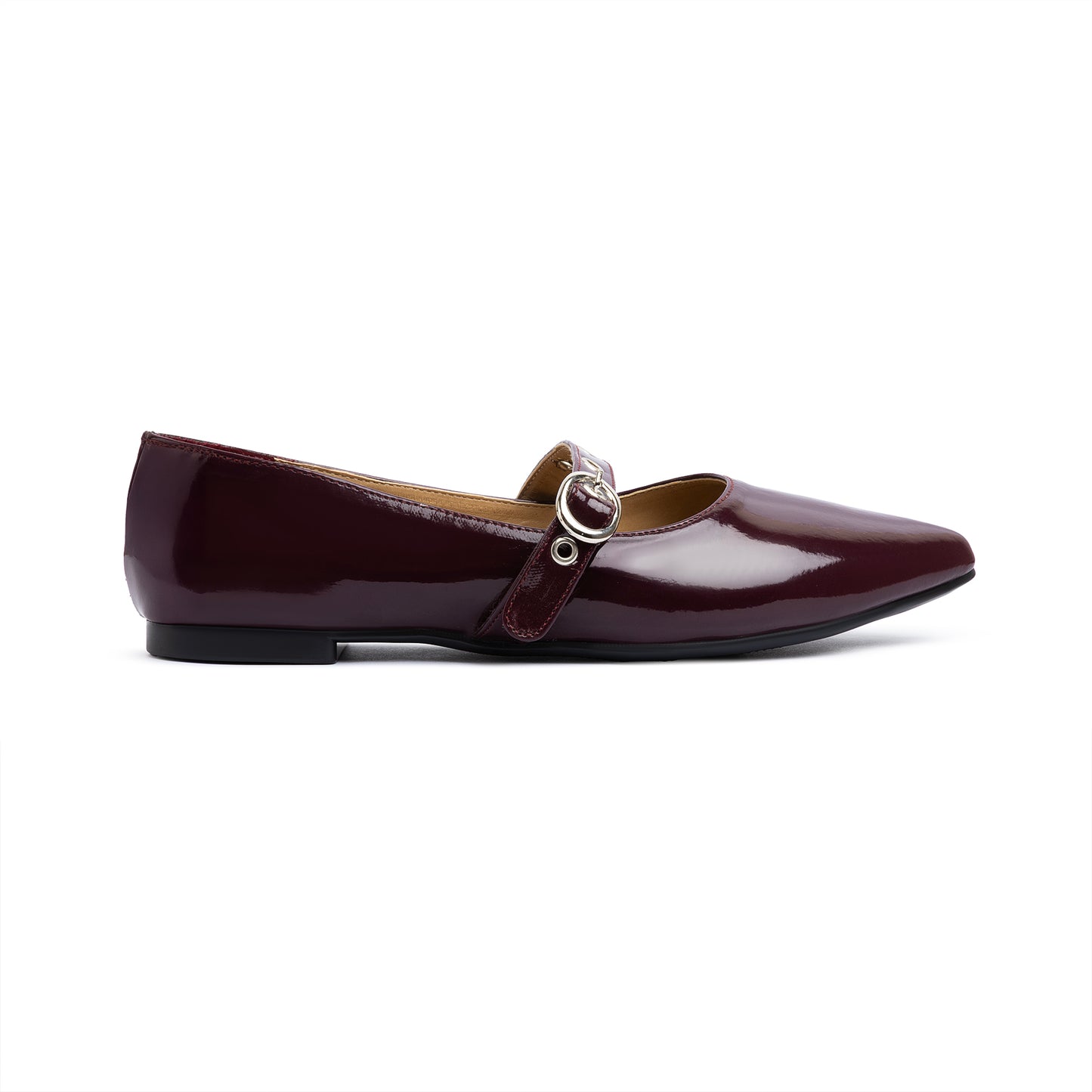 Single Grommet Strap Pointy Ballerina Vernis In Burgundy