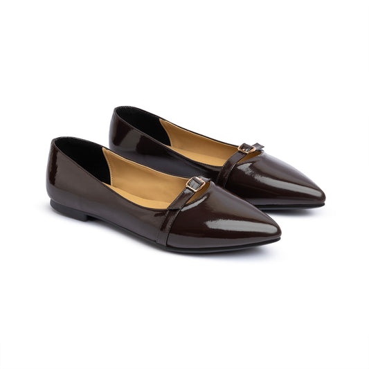 Single Buckle Strap Pointy Ballerina Vernis In Brown