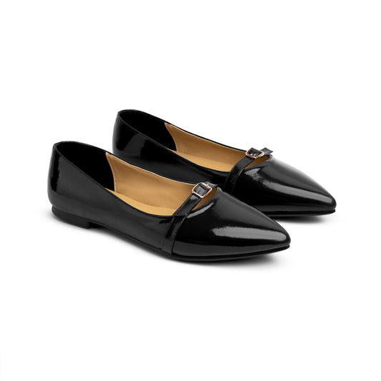 Single Buckle Strap Pointy Ballerina Vernis In Black