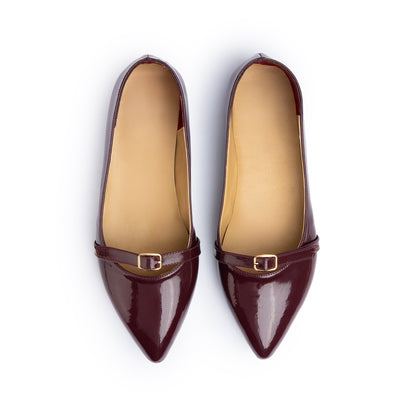 Single Buckle Strap Pointy Ballerina Vernis In Burgundy