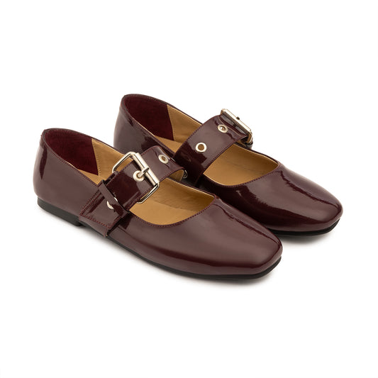 Belt Flat Mary Janes Vernis In Burgundy